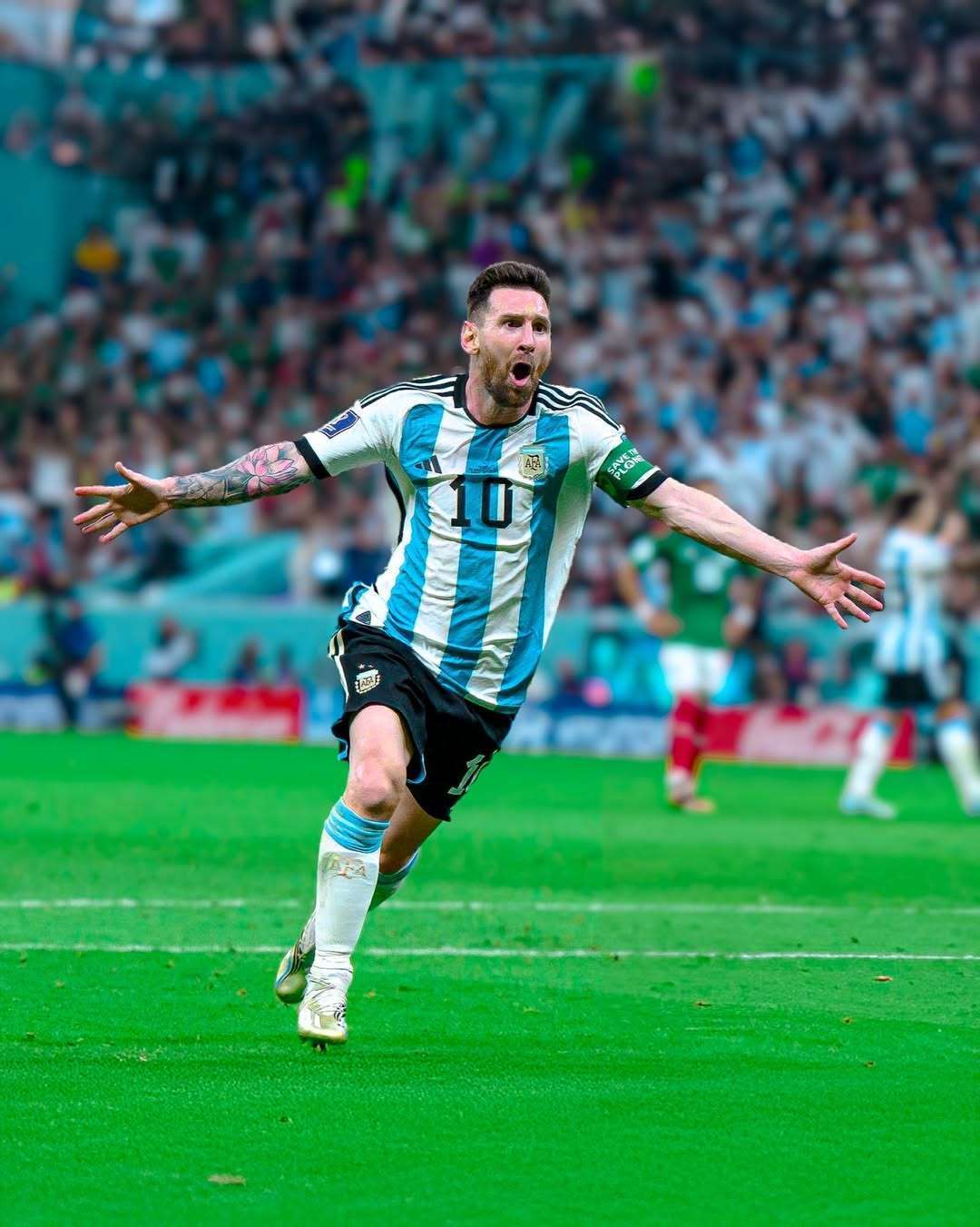 电讯报：斯特林6年前对亚特兰大狂轰4球，现如今已成隐形人（电讯报：曾对亚特兰大上演大四喜的斯特林，如今在队中几乎隐身）